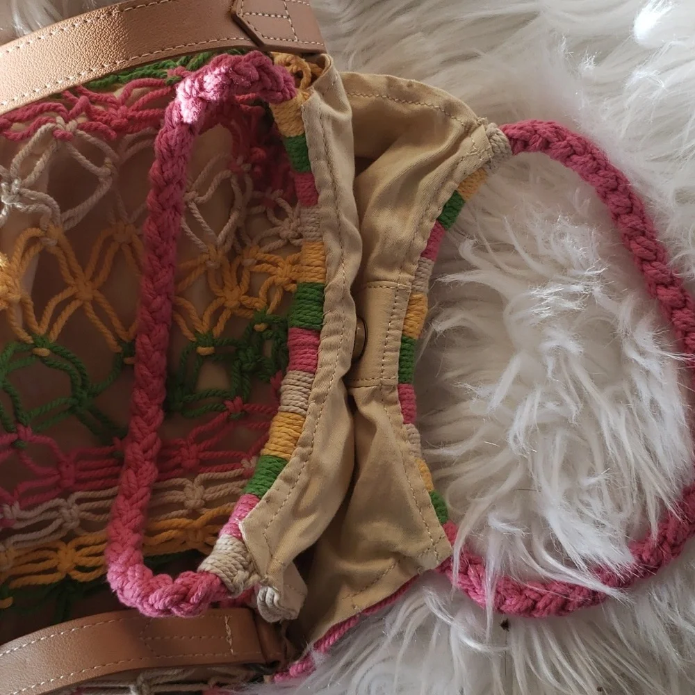 Crochet Style Purse - Picture 3 of 6